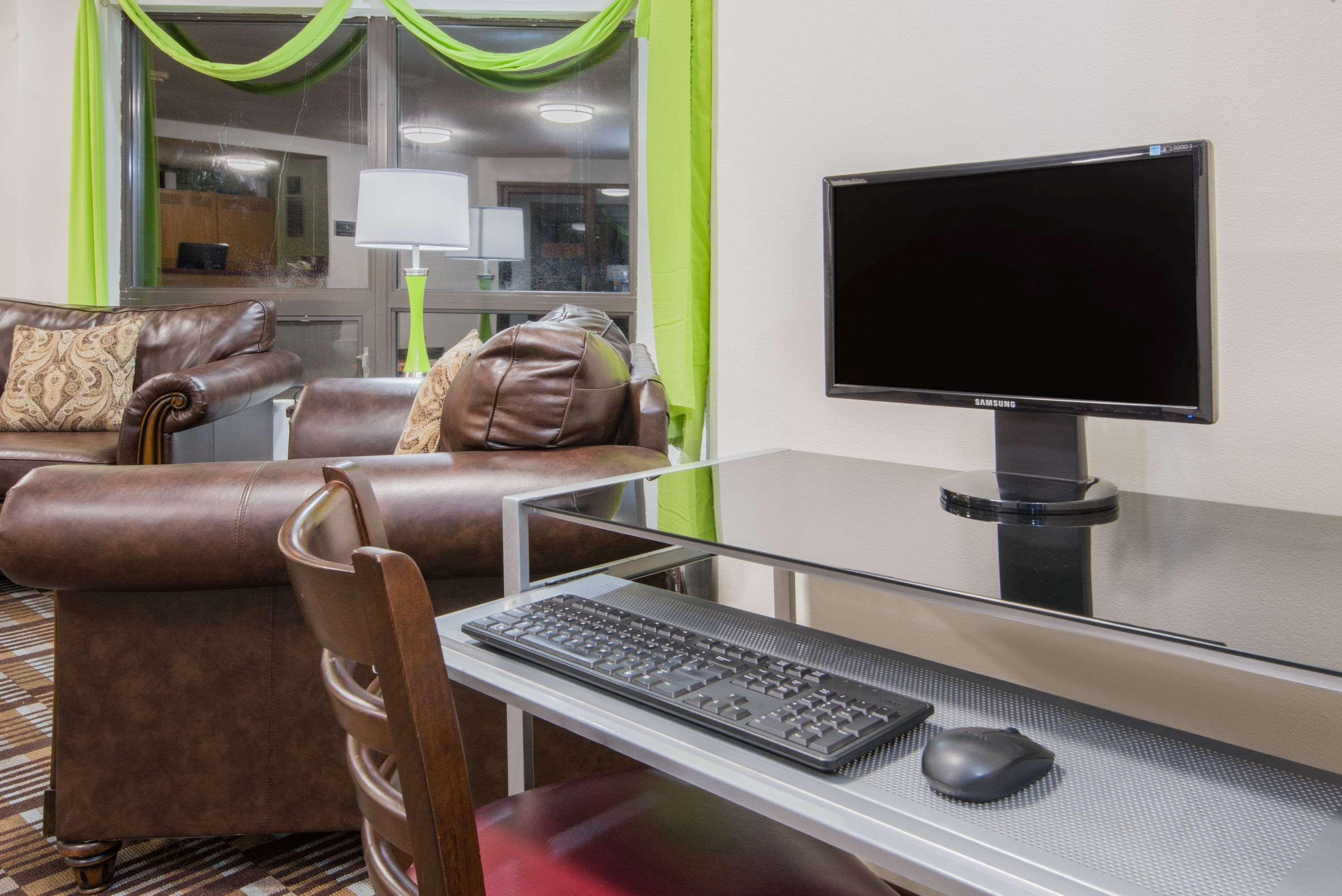 Super 8 By Wyndham 2* Toledo